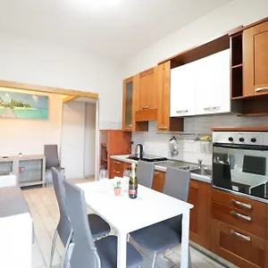 https://virtus-prestige-suite-apartments.it-romehotels.com